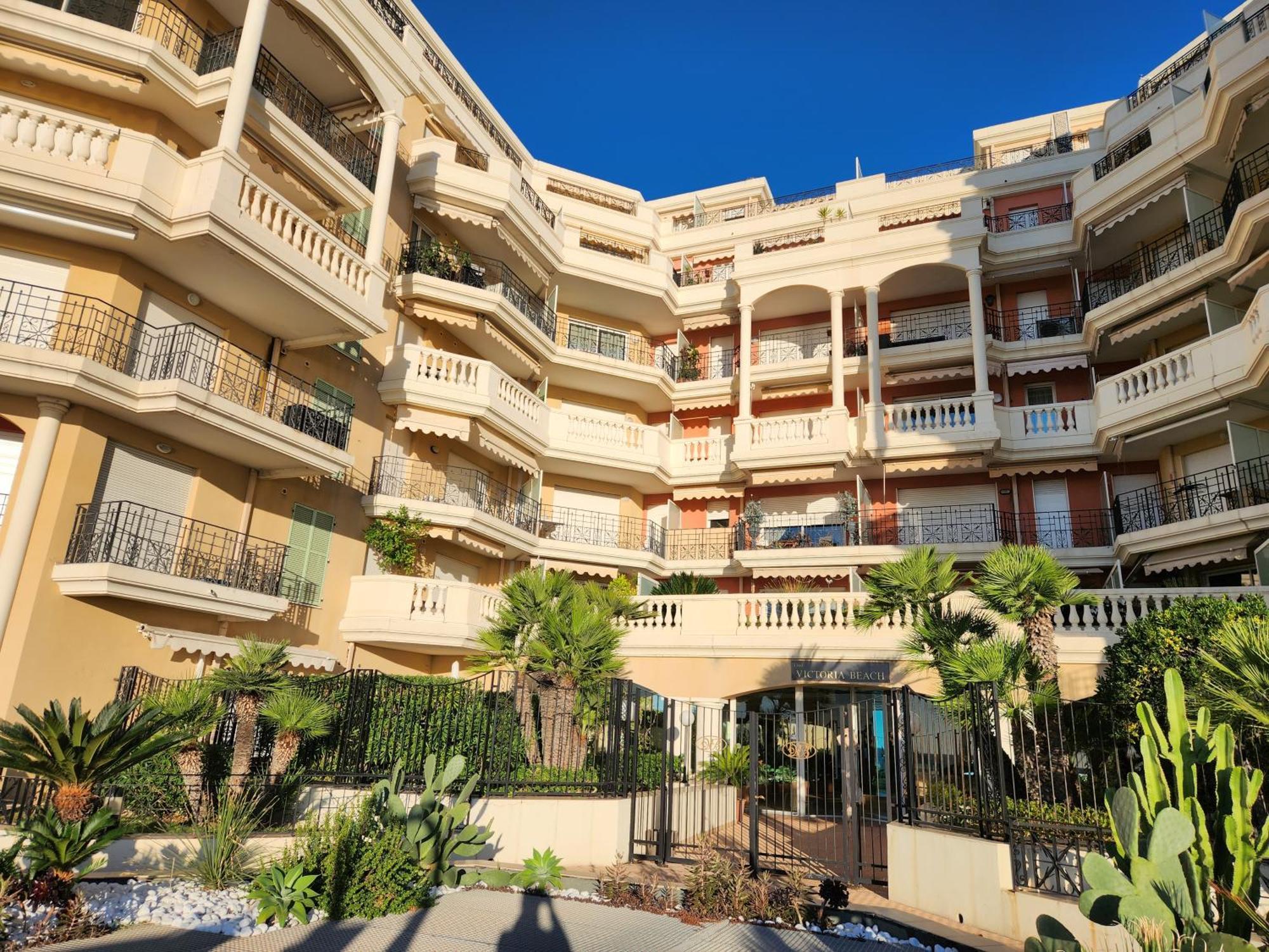 Exclusive Panoramic Sea View In Victoria Beach Menton Buitenkant foto